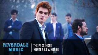 Hunter As a Horse - The Passenger | Riverdale 1x01 Music [HD] Resimi