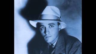 Watch Bing Crosby How Deep Is The Ocean video