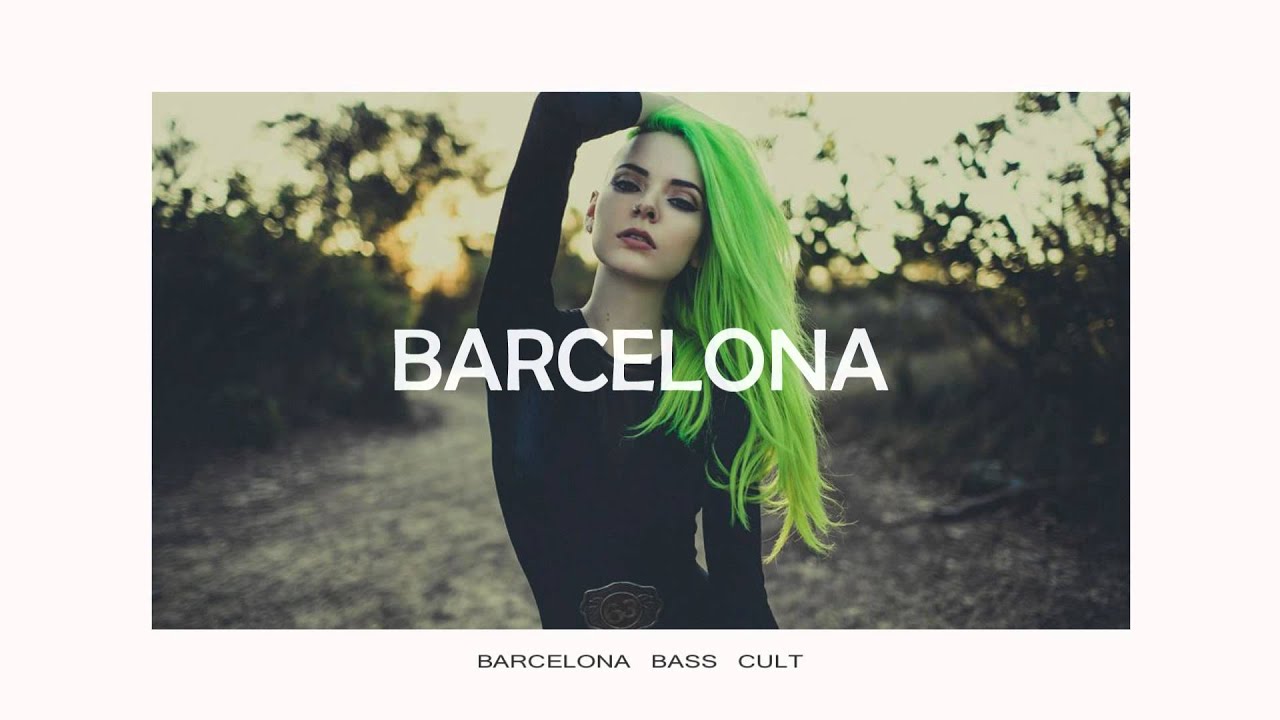 AU8UST - White Sheets