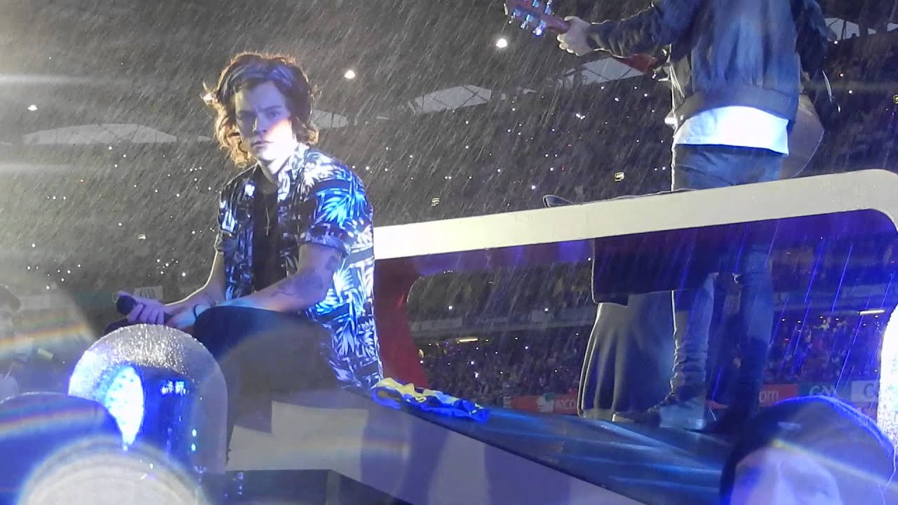 One Direction - Little Things (24.05.14)