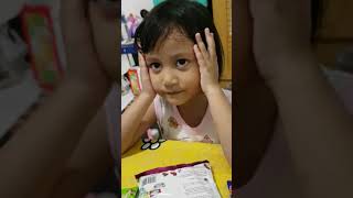 Ais kecil belajar halal dan haram.sangat menggemaskan