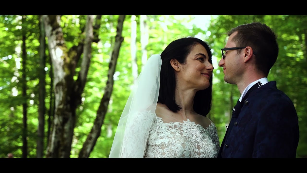 Iulia & Konrád Wedding Story