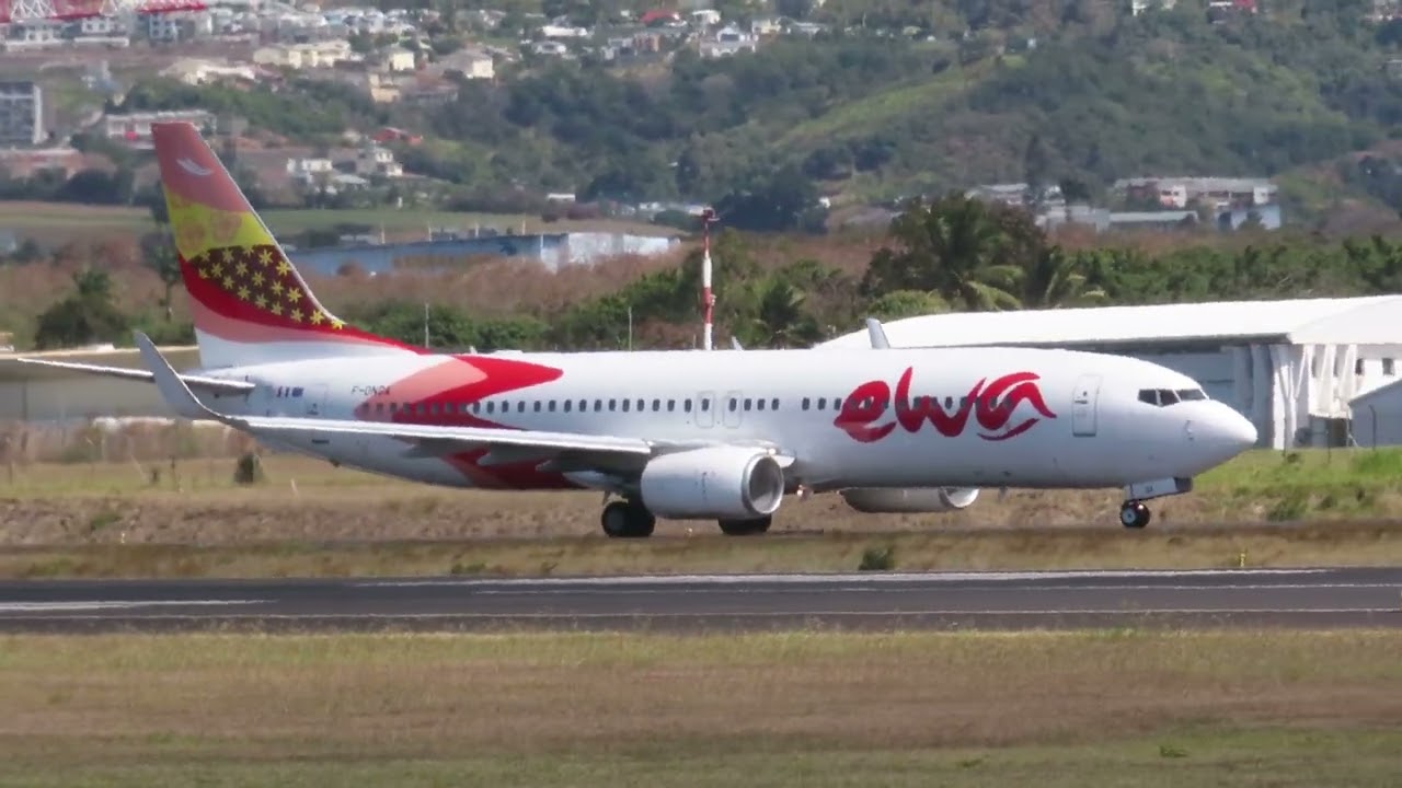 Ewa Air, Boeing 73789M , St Denis Dzaoudzi YouTube