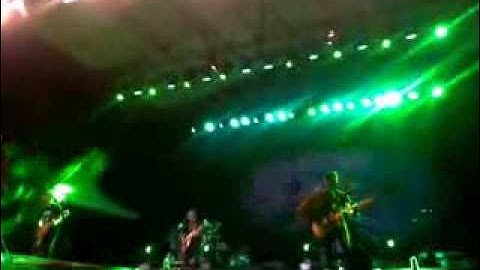 Konser NOAH Di Madiun - Terbangun Sendiri 7 Desember 2013