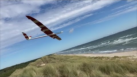 Dynamic soaring trip to the dune