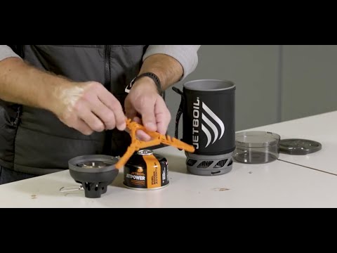 Інтегрована система приготування їжі Jetboil Flash Camo, 1 л | Портативний туристичний набір з пальником для походів та кемпінгу, видео 2