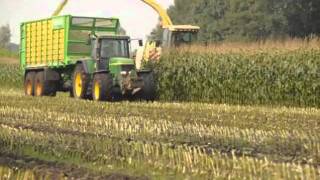 Loonbedrijf Stuut start mais oogst 2010