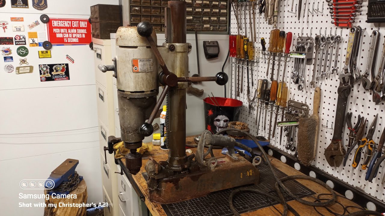 Black & Decker Magnetic Drill Press Model 