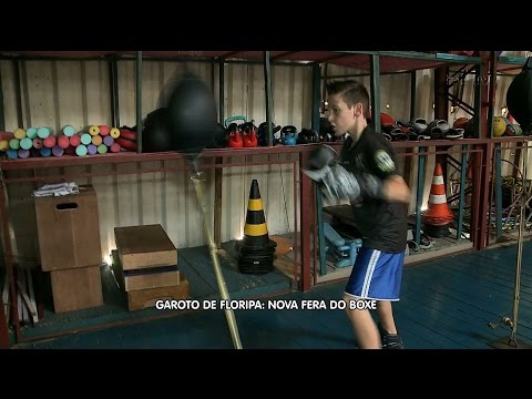 Vídeo: Como Criar Um Lutador De Um Menino