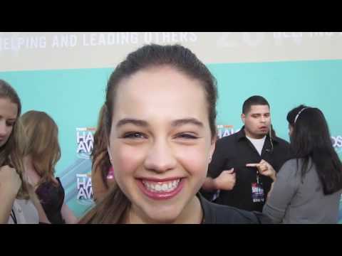 Mary Mouser desktop Wallpapers