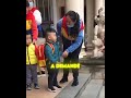 LA PROF REFUSE DE LUI DONNER SON FILS ! 😱🛑