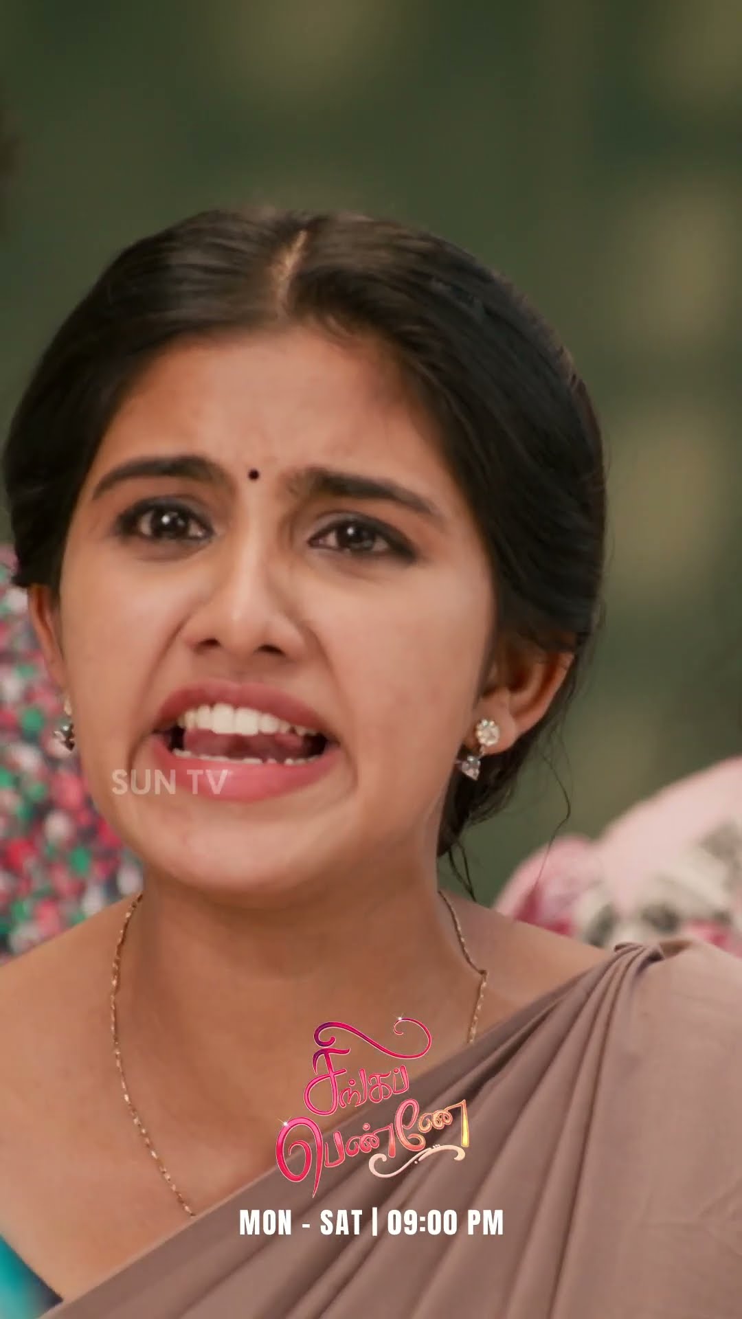 அழகனை பற்றி சொன்ன ஆனந்தி! சிங்கப்பெண்ணே  | திங்கள் - சனி | 9 PM #SunTV #Singappenne #shorts