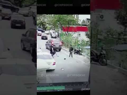 В Сочи произошел дорожный конфликт со стрельбой из автомата