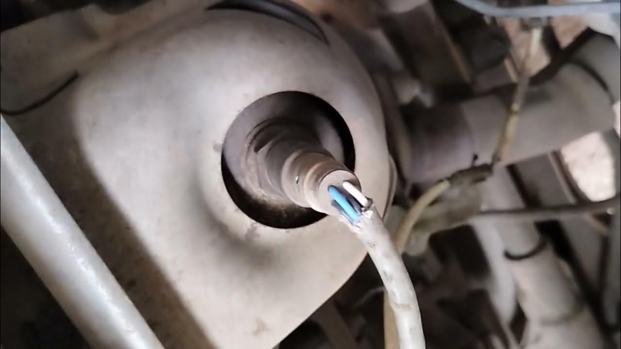Honda Brio vx p0137 oxygen canser problem - YouTube