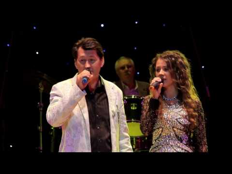 YouTubeでВладимир Черняков и Ева Амурова -  Поющие в терновникеを視聴