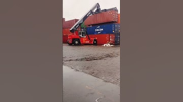 The reachstaker #container #shifting@video 3rdhight