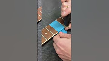 Identifying and fixing loose #frets #guitartech #guitarrepair #luthier #guitar #bassguitar
