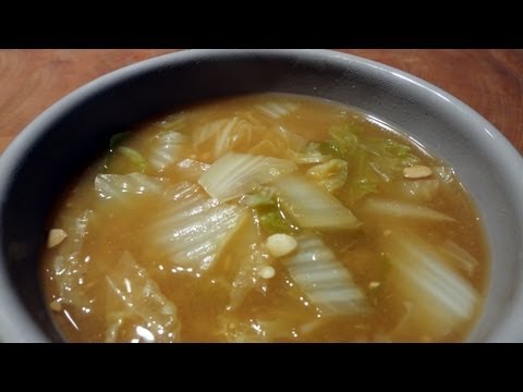 Cabbage and soy bean paste soup ("baechu doenjangguk":)