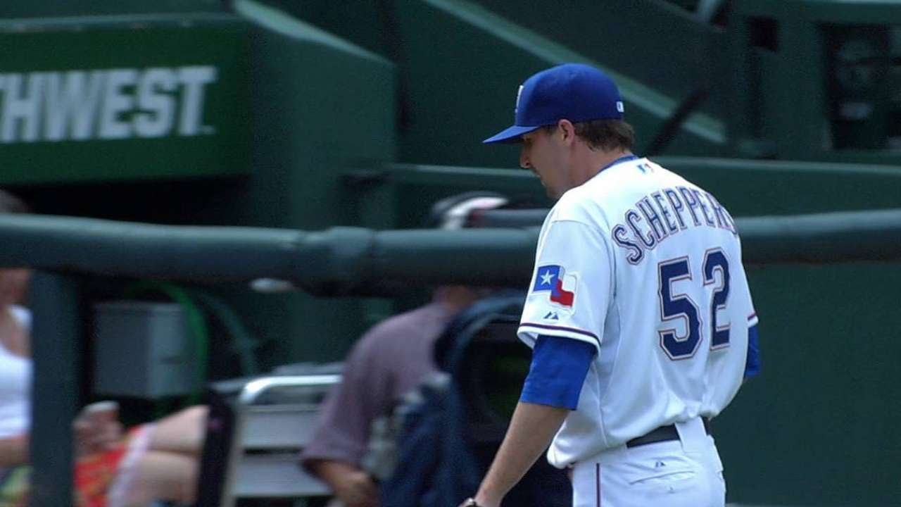 CLE@TEX: Scheppers gets Bourn to retire the side