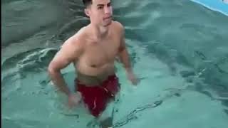 Cristiano Ronaldos Insane Pool Workout