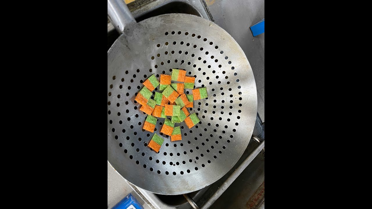 Sunward Bi-colors Fried Bugles Extruder Fried chips dortios Snack Pellet Extruder machine