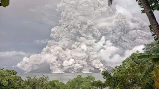 Gunung Ruang Kembali Beraksi