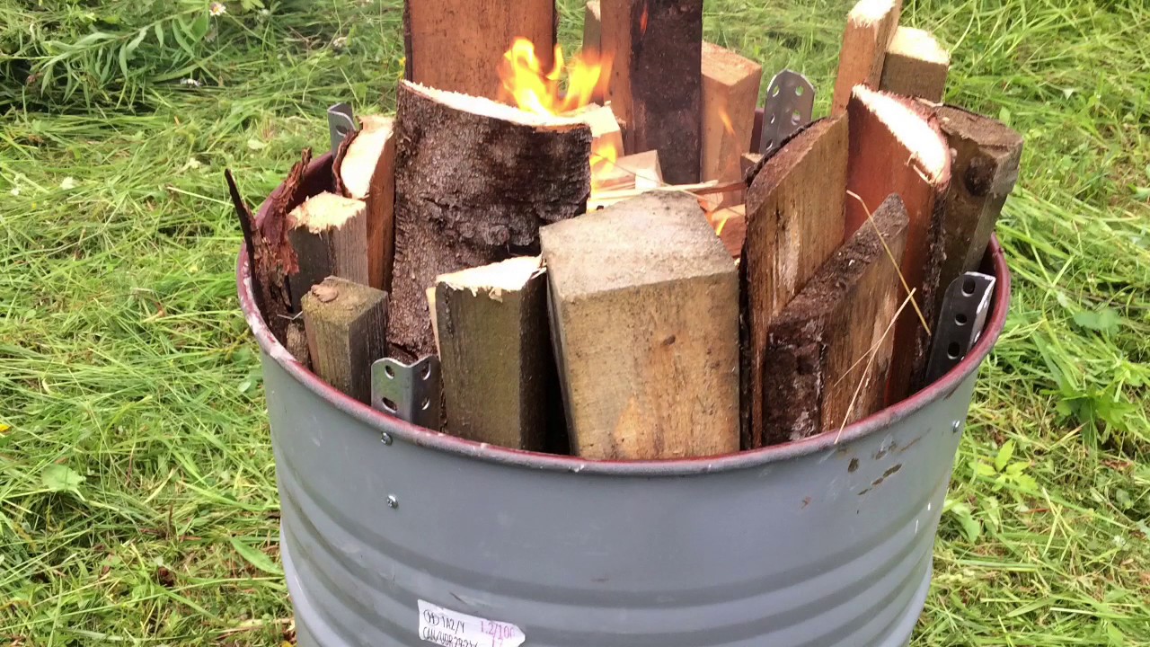 Comment faire son charbon de bois - YouTube