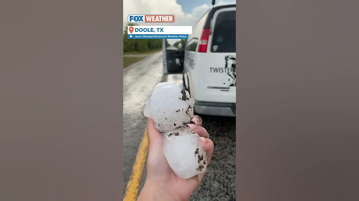 Large Hailstones Fall In Texas