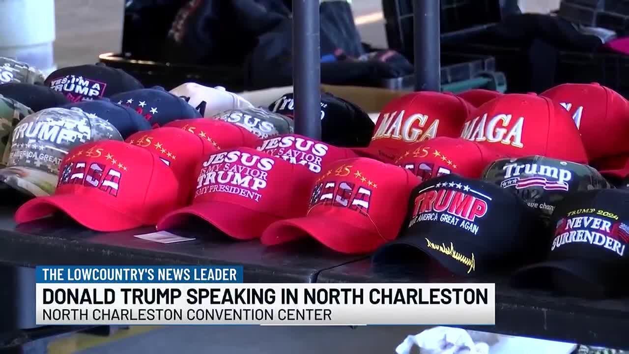 VIDEO: Trump makes campaign stop in North Charleston - YouTube