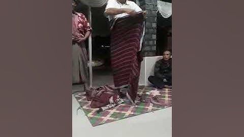 Tutorial memakai pakaian adat sasak (syamsul hakim)