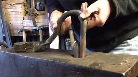 Anvil Holdfast for Hardie Hole