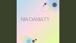 Nia Daniaty - Di Sini Aku Rindu Di Sana Kau Bercumbu