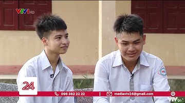 Thành tích ấn tượng của đôi bạn 10 năm cõng nhau đi học | VTV24