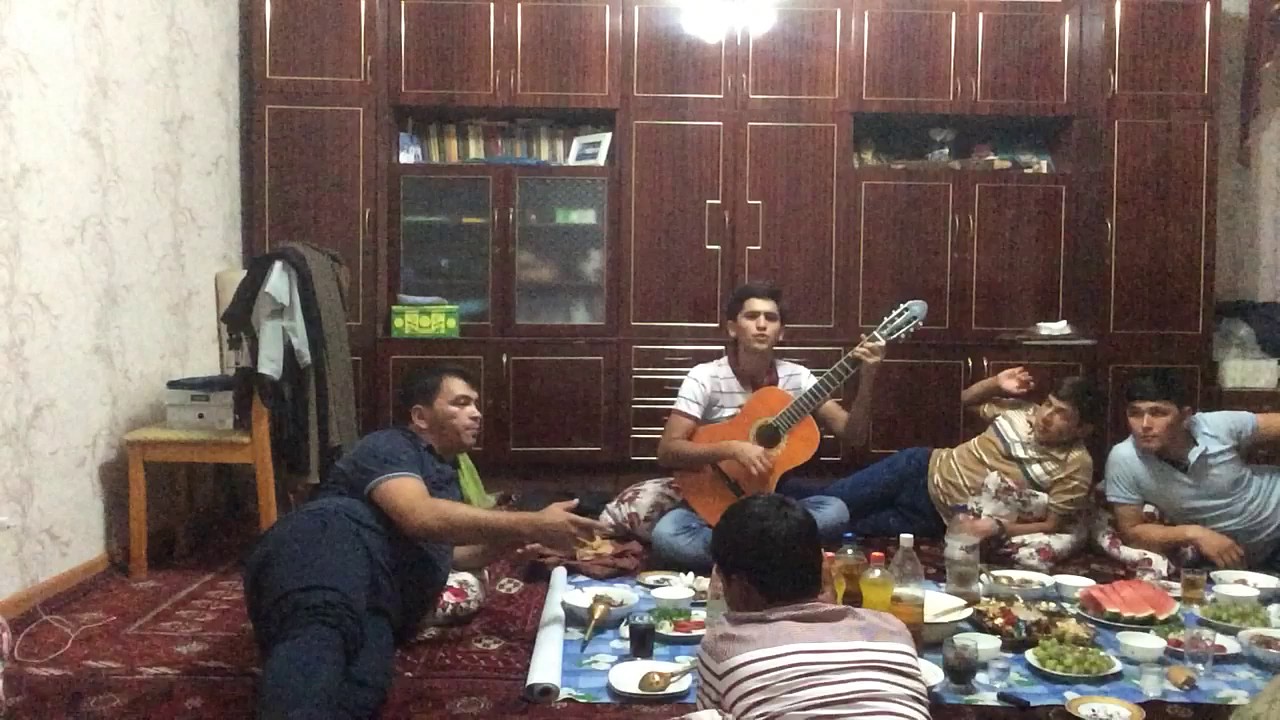 Toyly Durdyyew turkmen gitara    Aylanayyn 2017