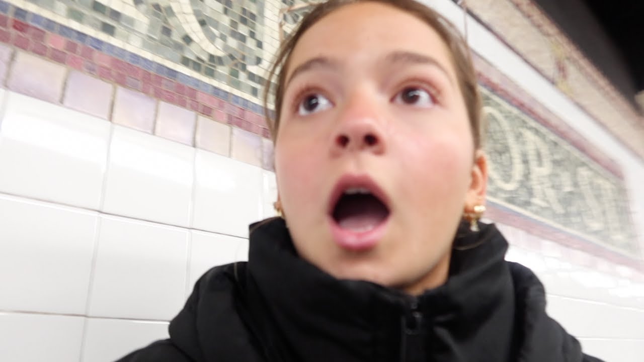 EMILY GETS STRANDED ALONE IN NEW YORK CITY | VLOG#1960