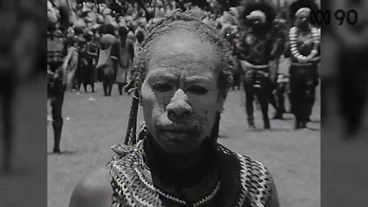 Sir Michael Somare and Gough Whitlam clashed on PNG's path to independence