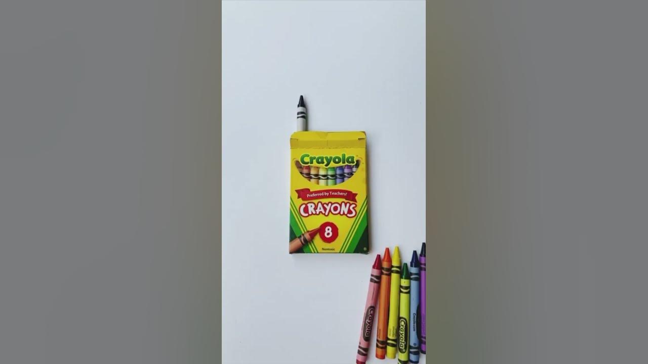 8 Pack of Crayola crayons 🖍️
