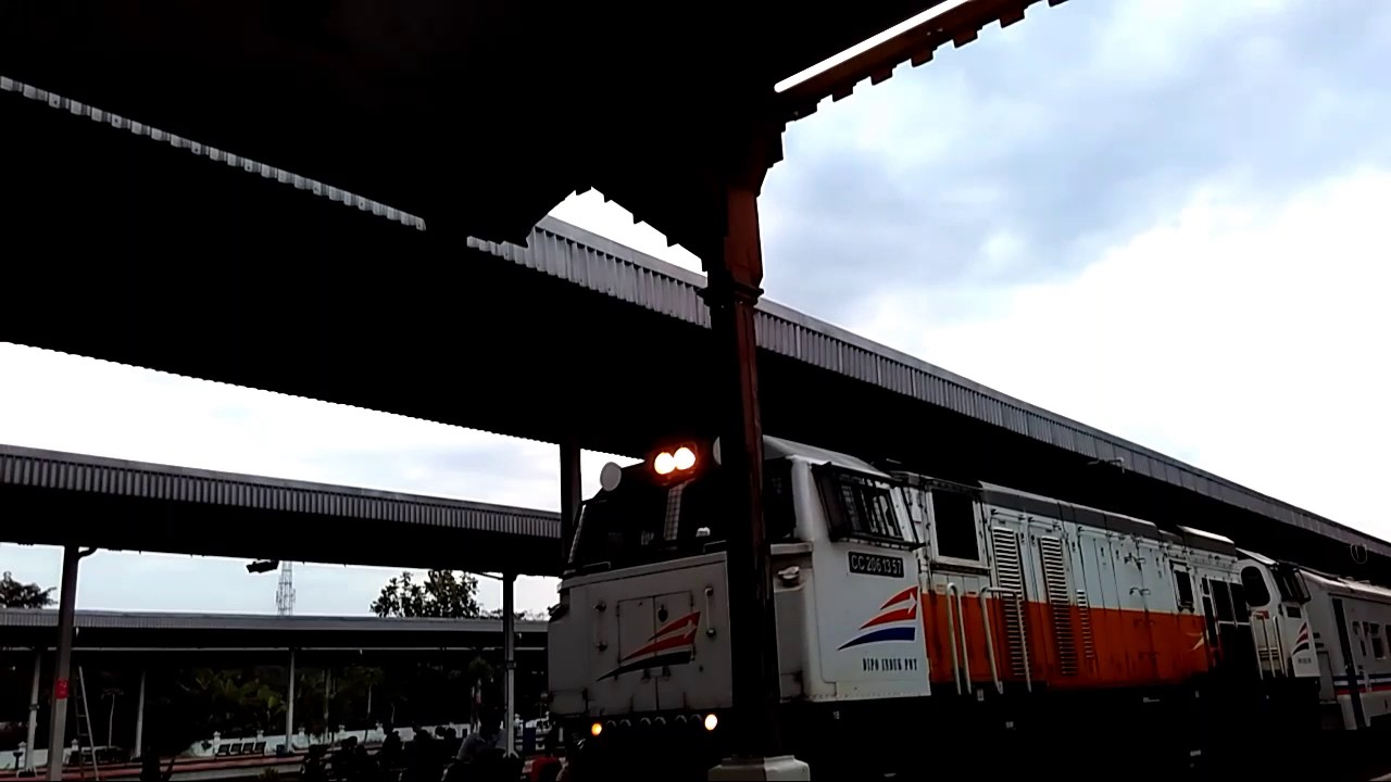 Kereta Api Jayabaya Jakarta Malang YouTube