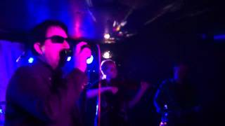 Video thumbnail of "Vennaskond - Oi te poisid LIVE"