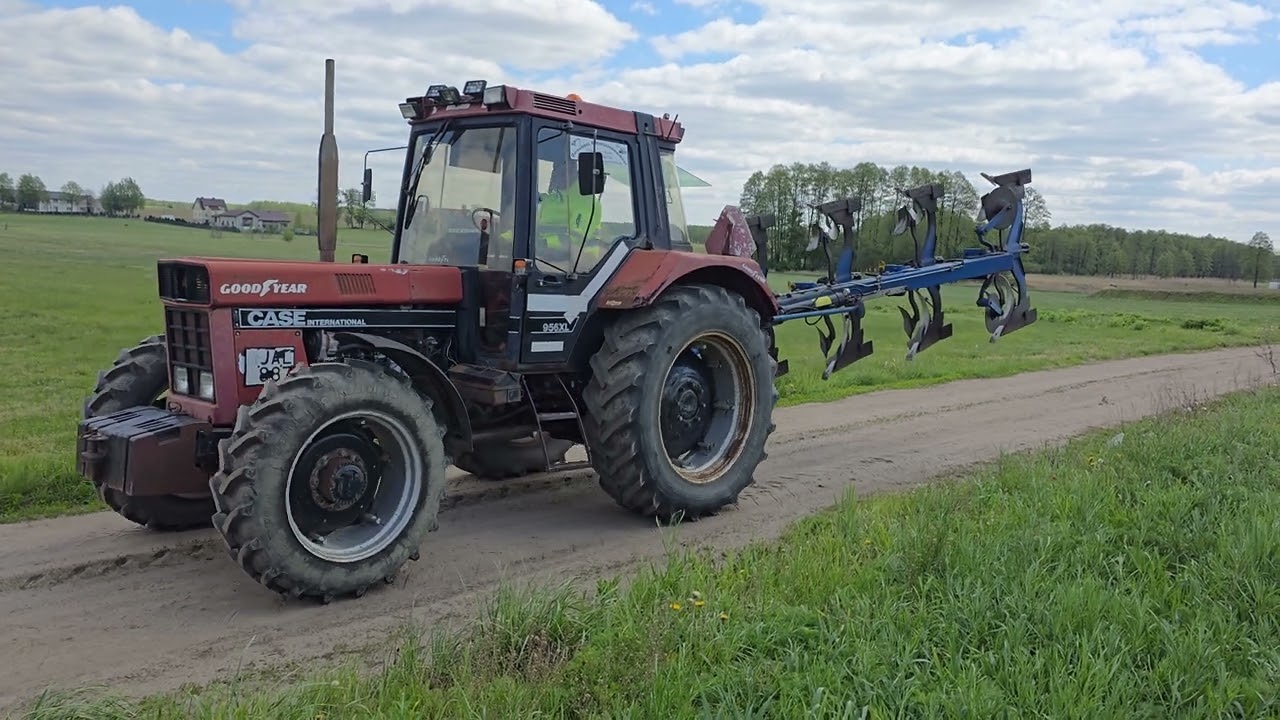 Ciągnik CASE IH 956 XL, 4x4 polift (95 KM) na aukcji Flotilo.pl