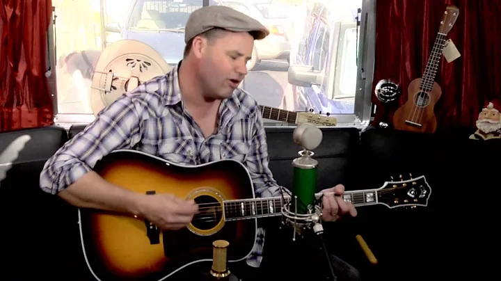 Damian Howard Performs 'Out of My Hands'