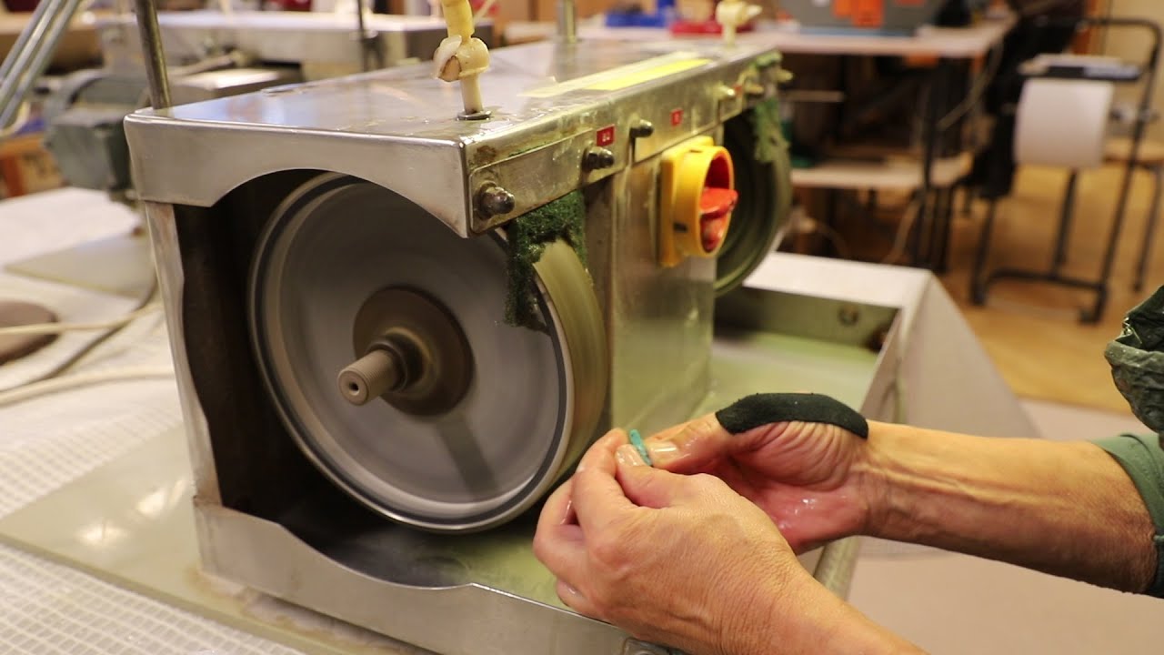 Seniorliv i Furesø - Farum Sten  og smykkeklub