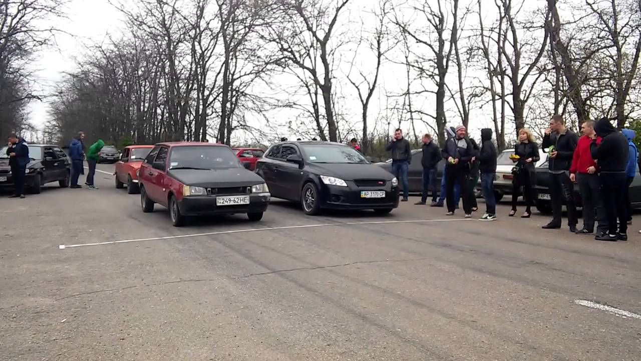 3 мая гонки Таврия и Киа - YouTube