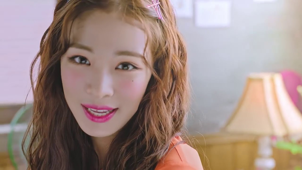 [HD][VOSTFR] Fromis 9 - DKDK - YouTube