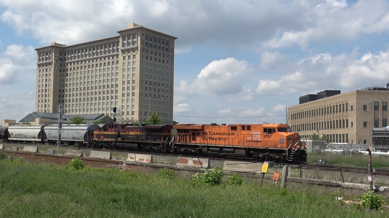 CP 8757 (Every Child Matters Unit) Leads CPKC 230! Railfanning Delray Junction on a nice Summer Day