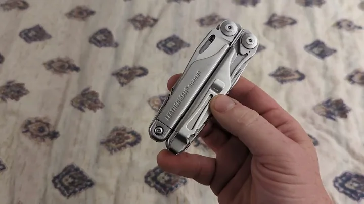 One hand opening Leatherman Surge
