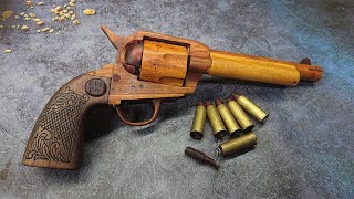 ฉันสร้างปืนพก Colt SAA 1873 ของตัวเองด้วยระยะ 10 เมตร