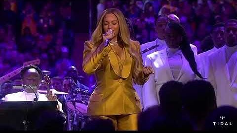 Beyoncé sings “Halo “ for Kobe and Gianna Bryant