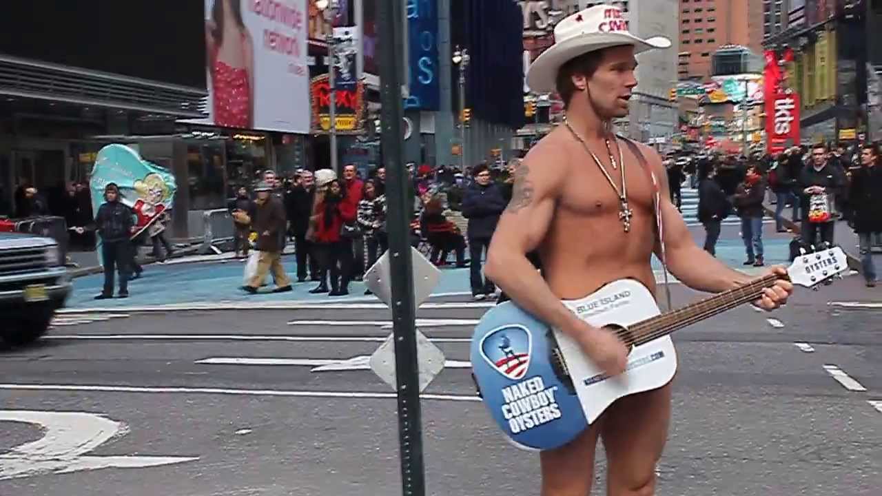 naked Cowboy - Show on Times Square 25.06.14 - YouTube
