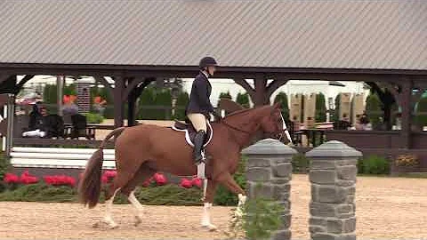 Samantha Schaefer winner of the USHJA National Hun...